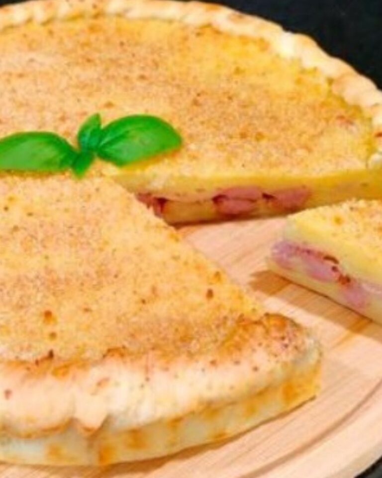 Torta di patate ripiena: la ricetta rustica che accontenta tutti