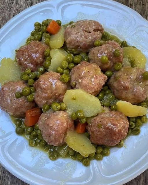 Niente più Polpette secche e insapore!! Vi svelo il mio asso nella manica! Polpette con i Piselli, Patate e Carote sono "Troppo Buone"!