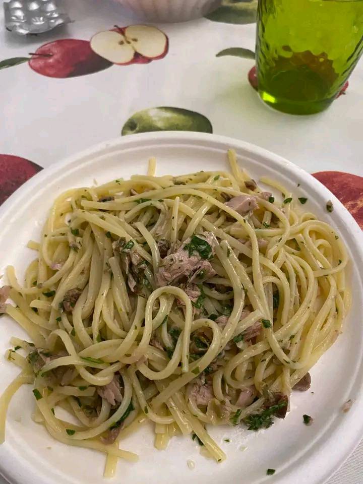 Linguine con Ragù di Tonno a Crudo