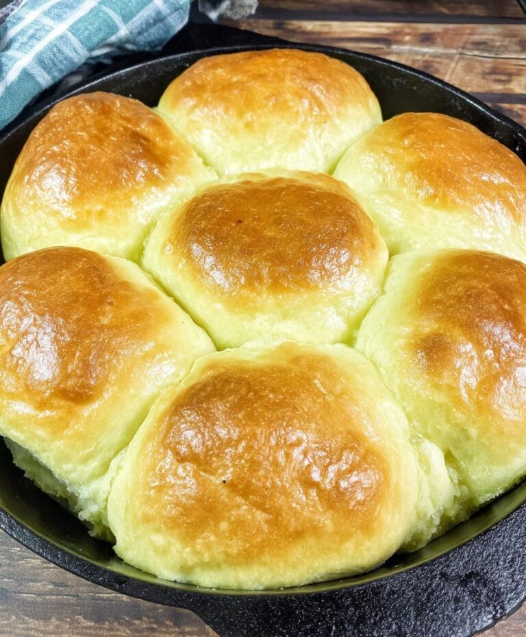 Il rotolo di lievito soffice come una nuvola